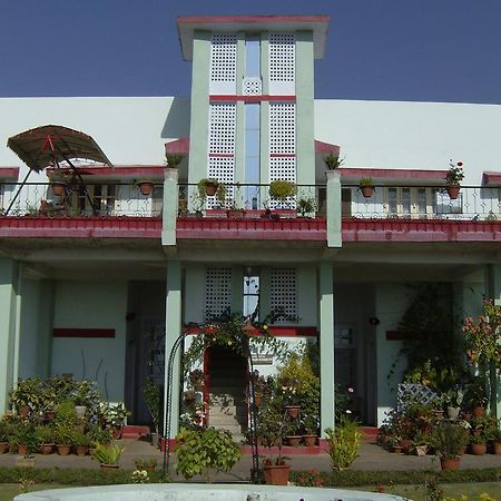 Jheelam Homestay Bhopal Ngoại thất bức ảnh