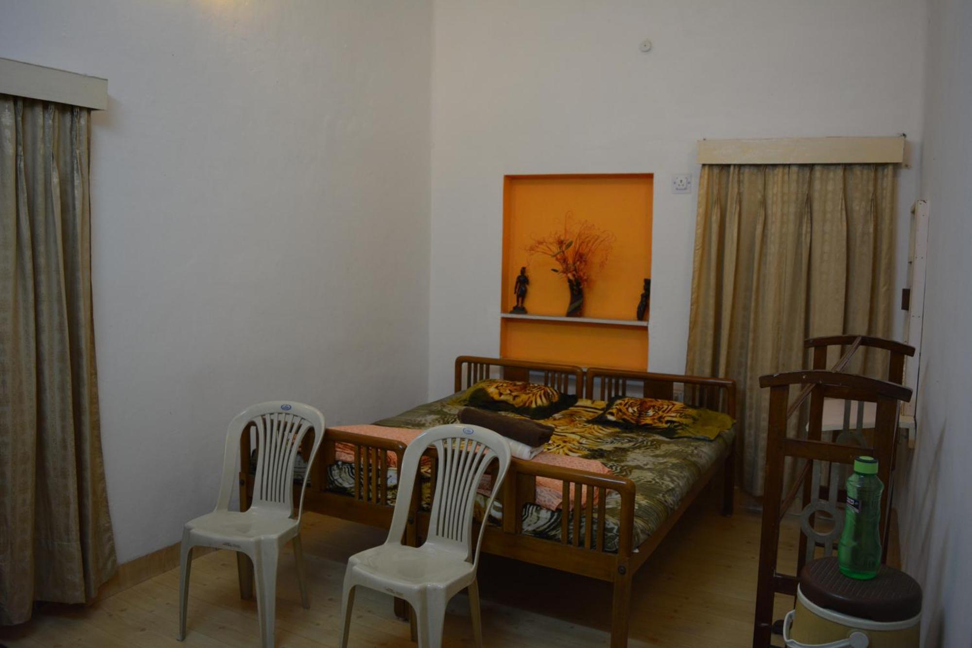 Jheelam Homestay Bhopal Ngoại thất bức ảnh