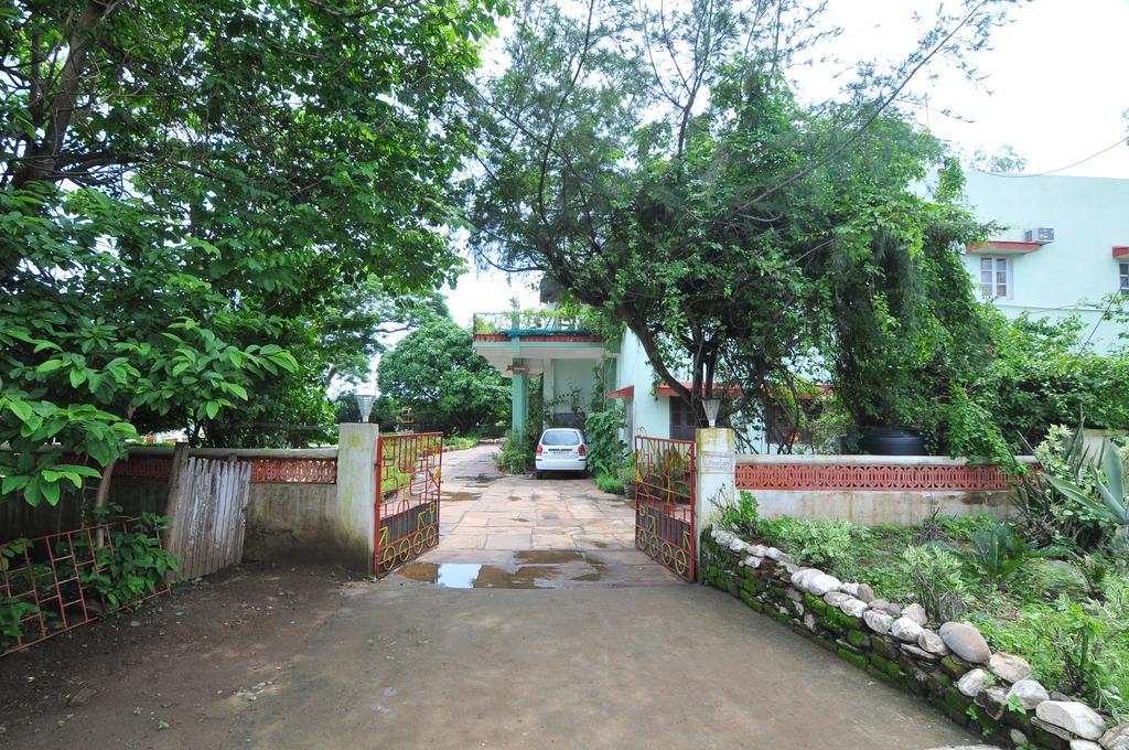 Jheelam Homestay Bhopal Ngoại thất bức ảnh