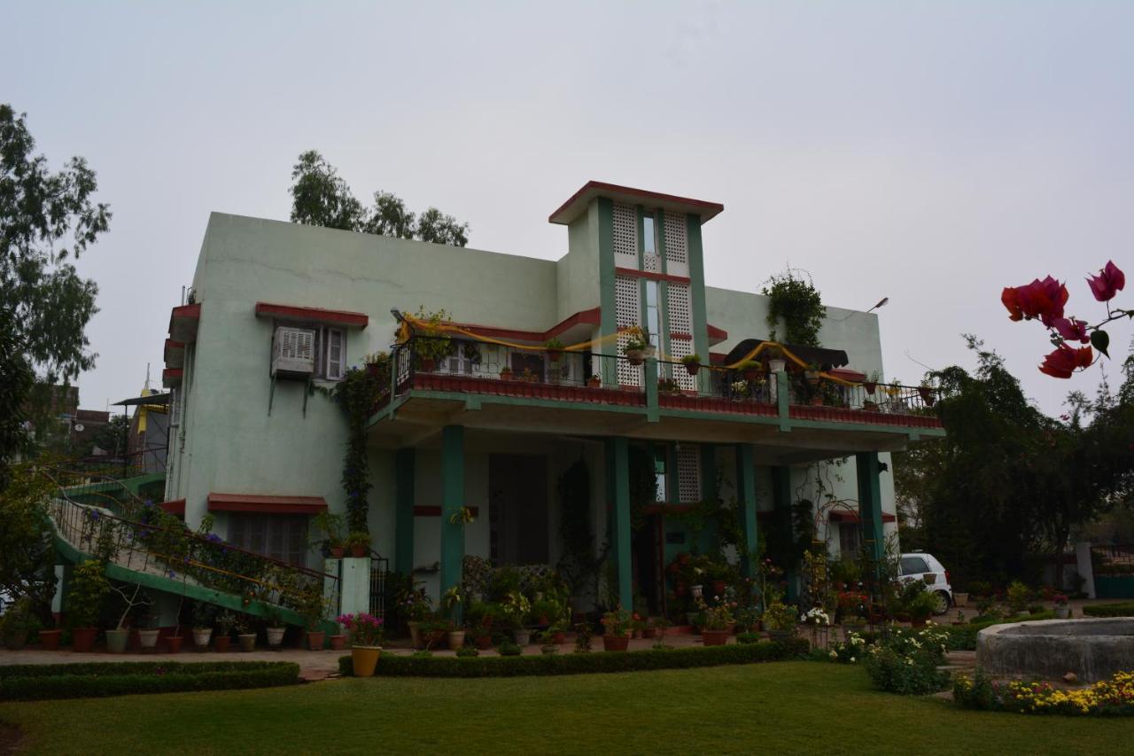 Jheelam Homestay Bhopal Ngoại thất bức ảnh